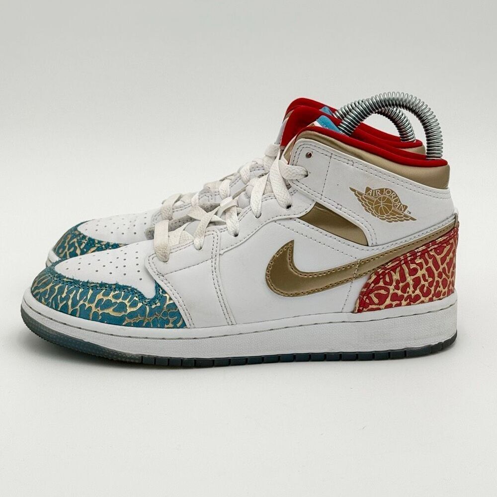 Nike Air Jordan 1 Mid “NC To CHI” 2023 Blue White Gold Red US Kids Size 4.5Y / E - Picture 7 of 14